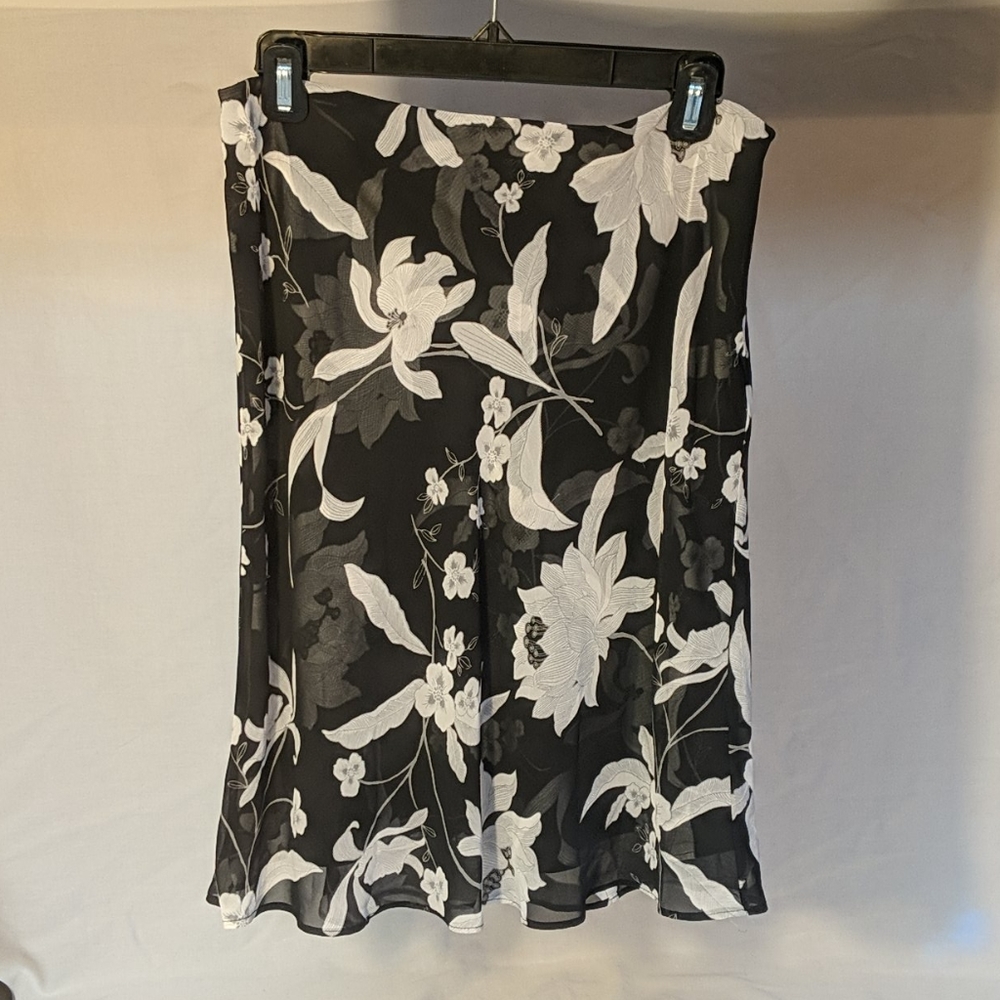 Nine & Company floral skirt